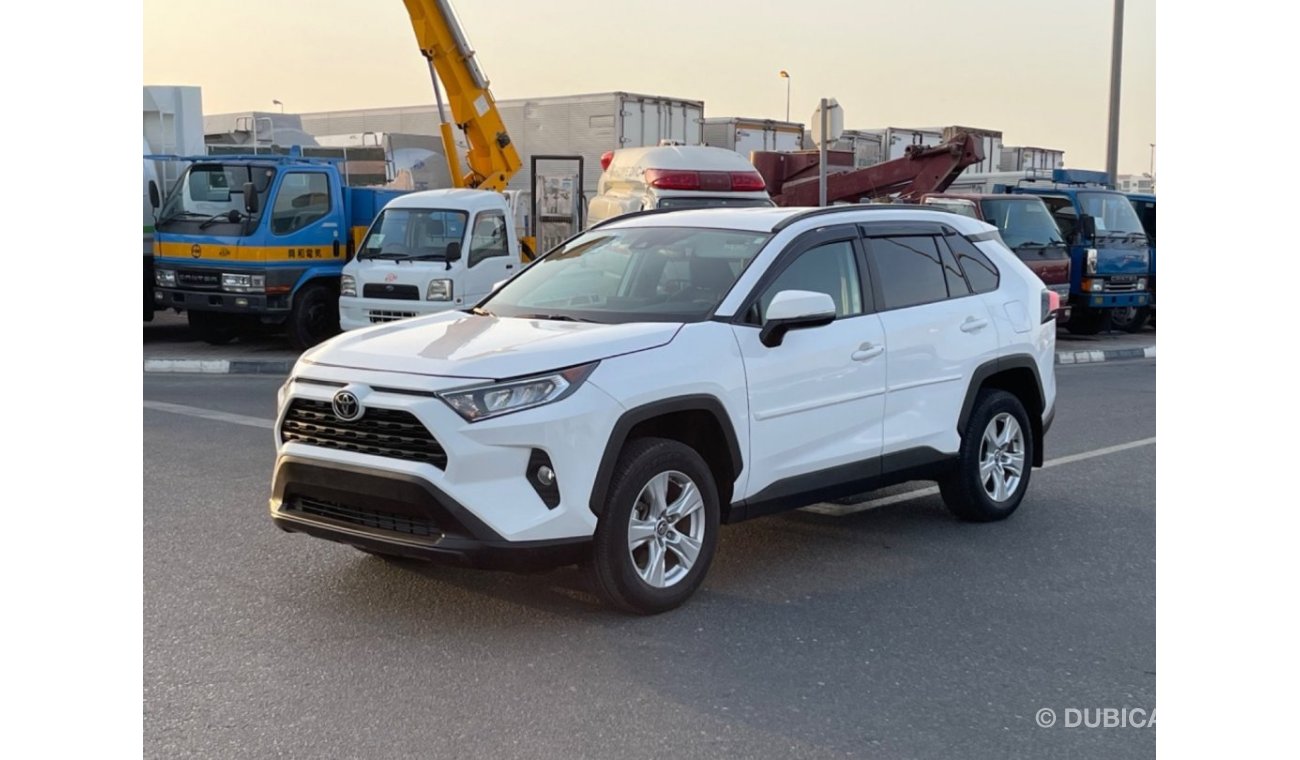 تويوتا راف ٤ 2021 TOYOTA RAV4 XLE 4x4 IMPORTED FROM USA