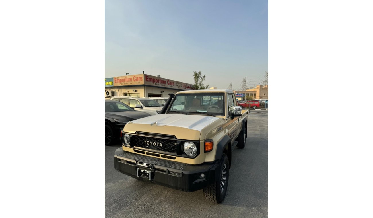 تويوتا لاند كروزر بيك آب 2024 TOYOTA LAND CRUISER PICK UP 2.8L GDJ79 4WD