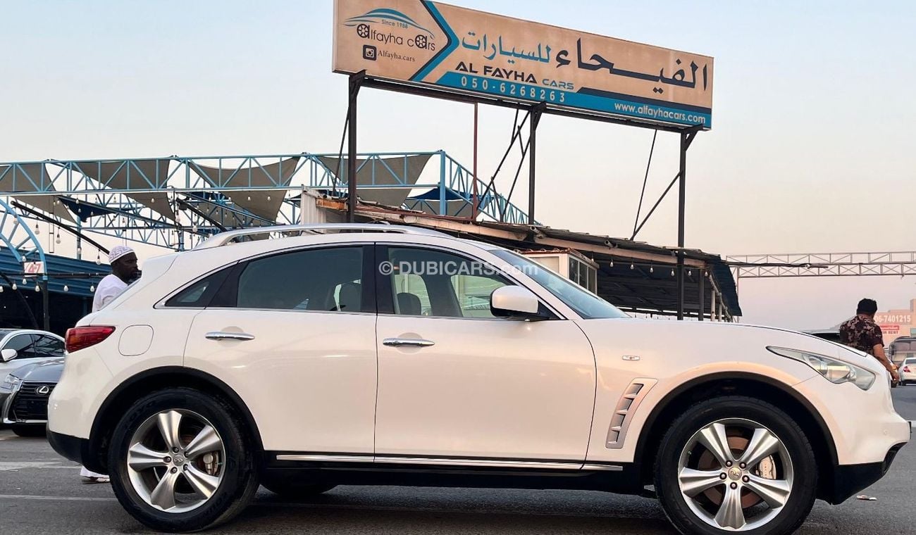 إنفينيتي FX35 Infiniti FX35 V6 3.5L Full Option Model 2009