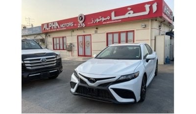 Toyota Camry 2.5L SE Full option with Radar