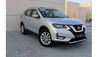 Nissan XTrail SV ACCIDENTS FREE - GCC - ORIGINAL PAINT - PANORAMIC SUNROOF- PERFECT CONDITION INSIDE OUT