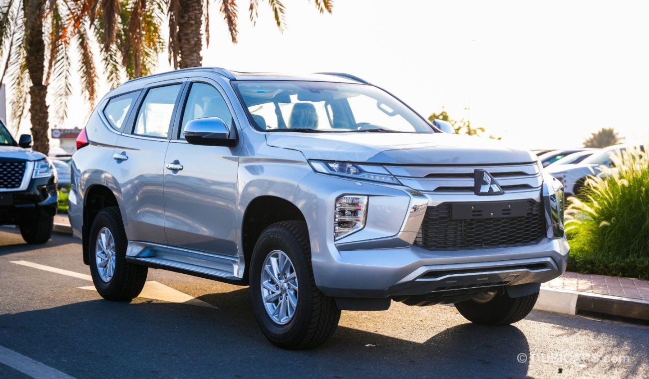 ميتسوبيشي باجيرو Mitsubishi Pajero Sport 2.5L Diesel 4WD A/T 7seater Mid Option MY-2023