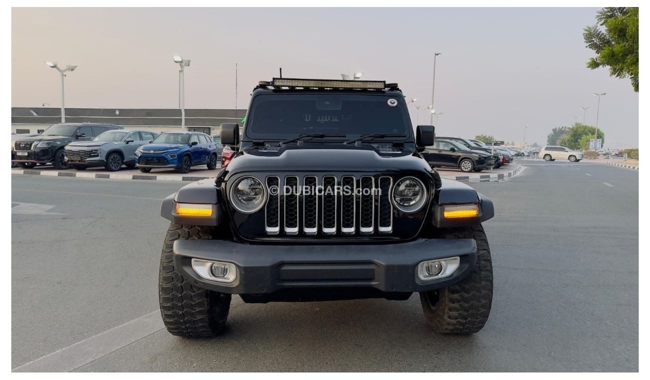 Jeep Gladiator PREMIUM CAMPING ACCESSORIES INSTALLED | ROOF MOUNTED LED LIGHTS | 3.6L PETROL | RHD | 2020 | 4 X 4 |