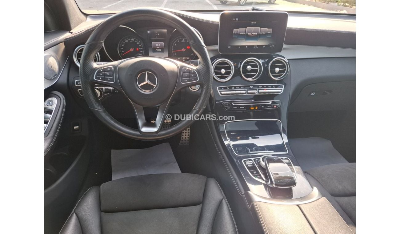 مرسيدس بنز GLC كوبيه 300 Mercedes-Benz GLC300 2019 full option