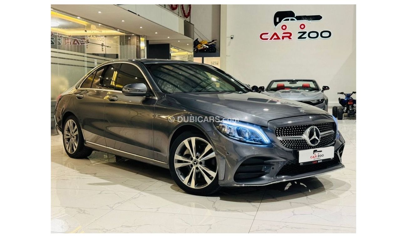 مرسيدس بنز C 300 لاكجري