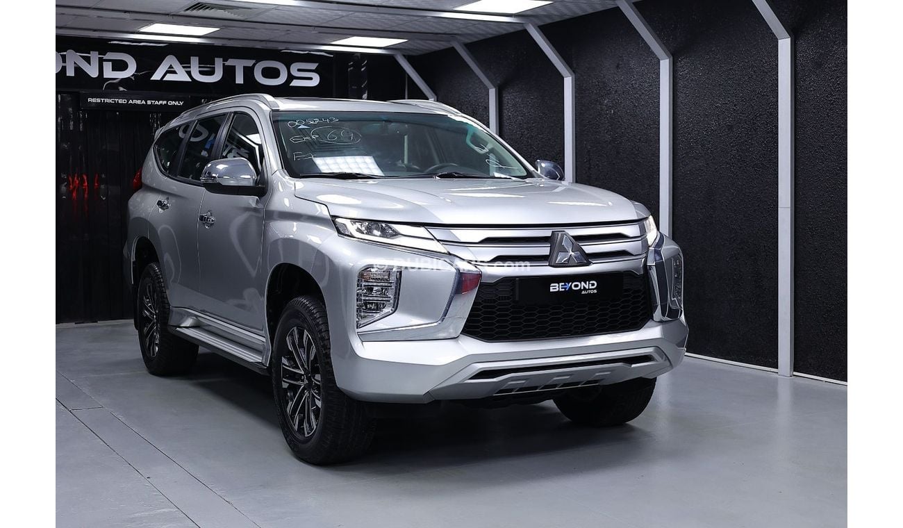 Mitsubishi Montero 3.0L PETROL HIGH LINE -EXPORT ONLY