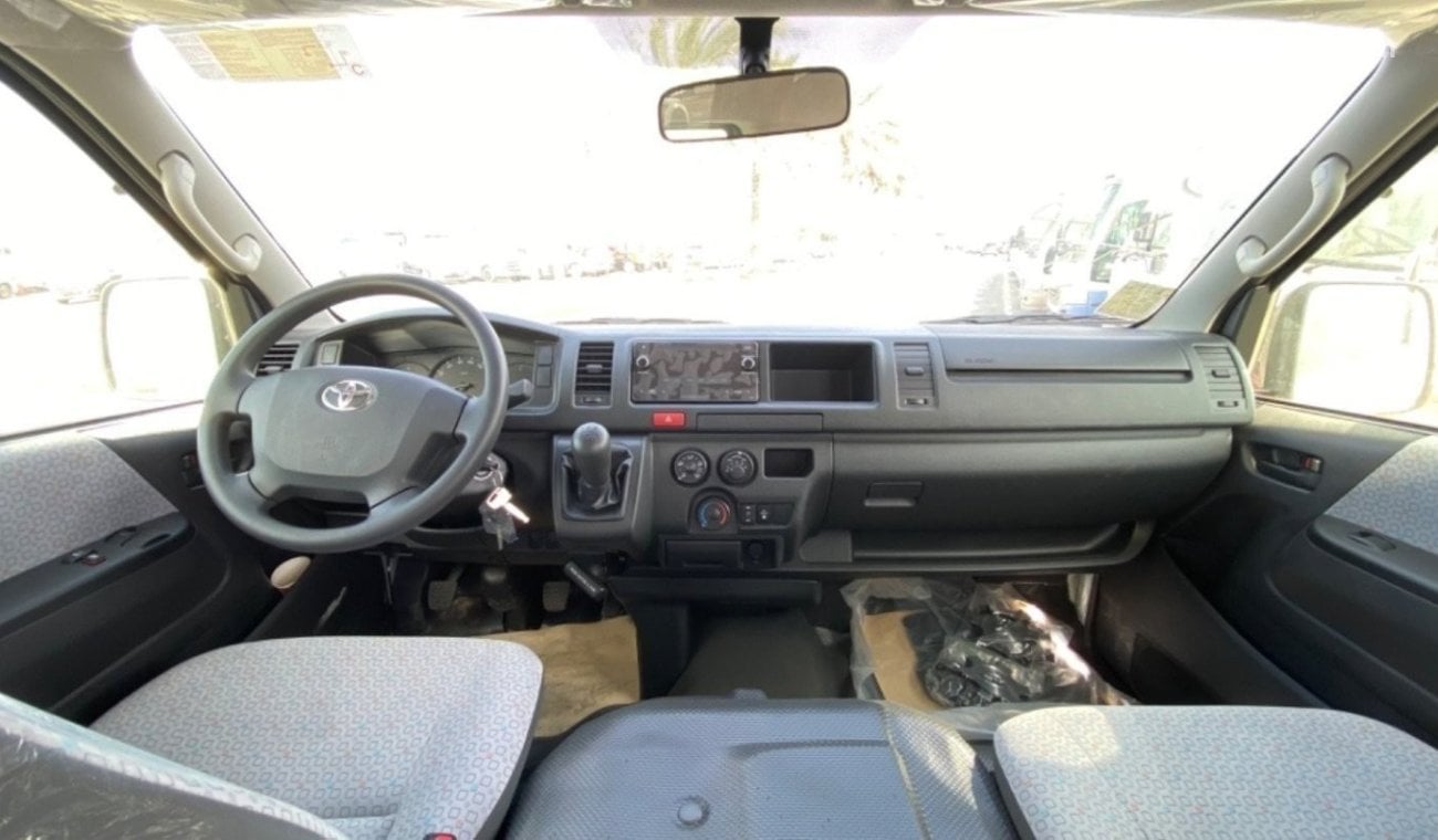 Toyota Hiace 2.5 / Model 2024 / Brand new