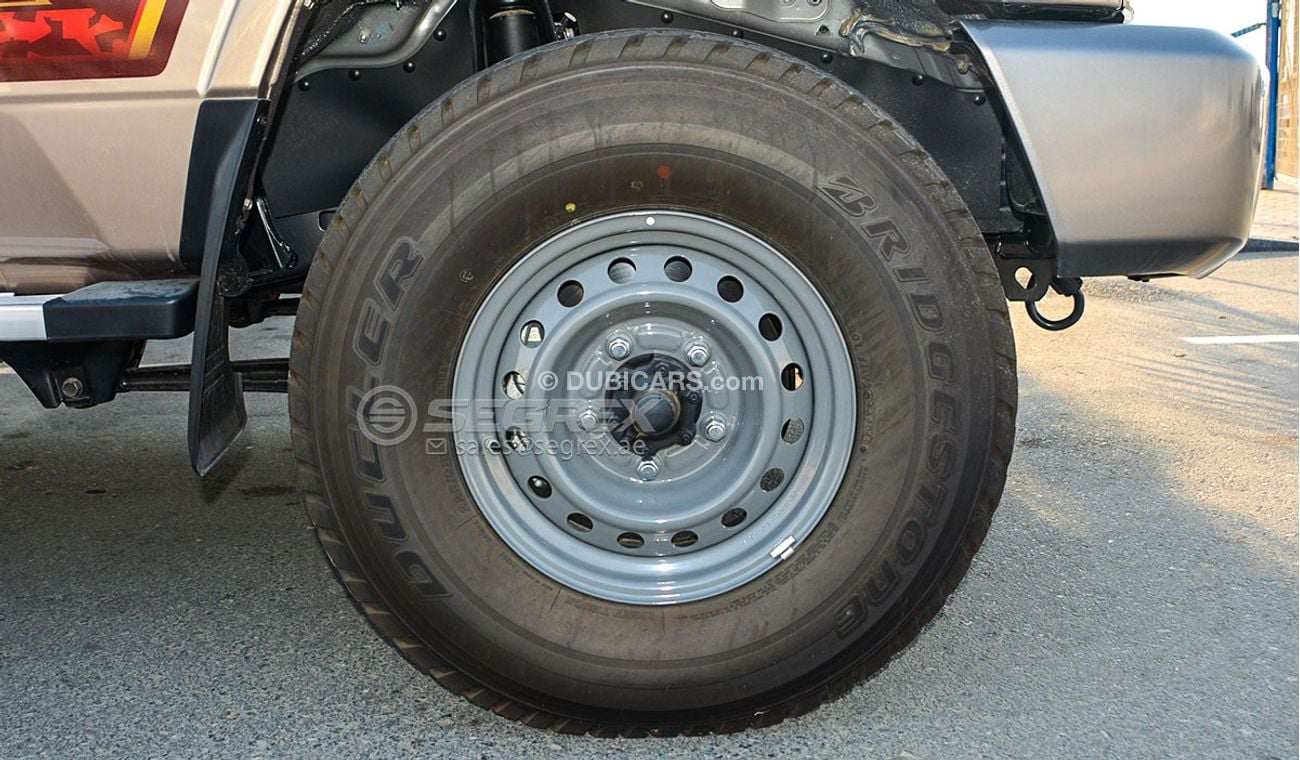 Toyota Land Cruiser SHORT WHEEL BASE LOW