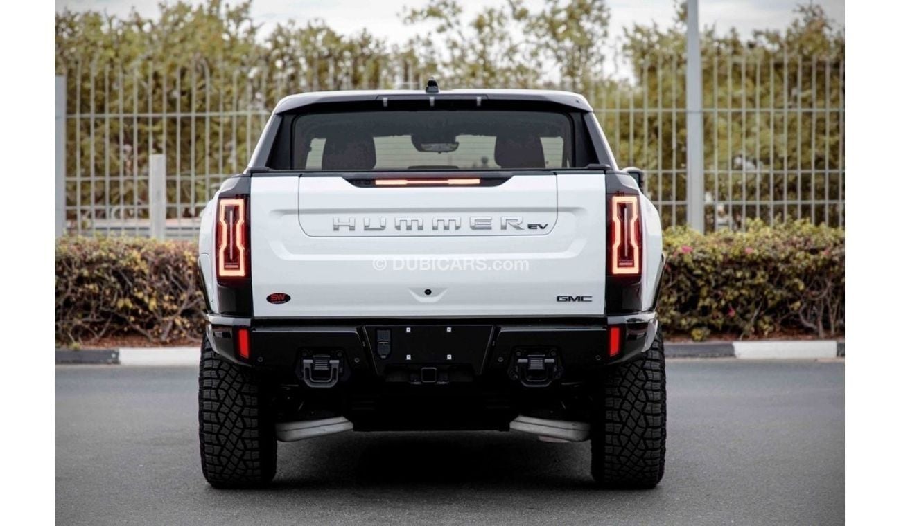 GMC Hummer EV 2022 GMC Hummer EV Pick Up Edition1 - White inside black & white | Export Only