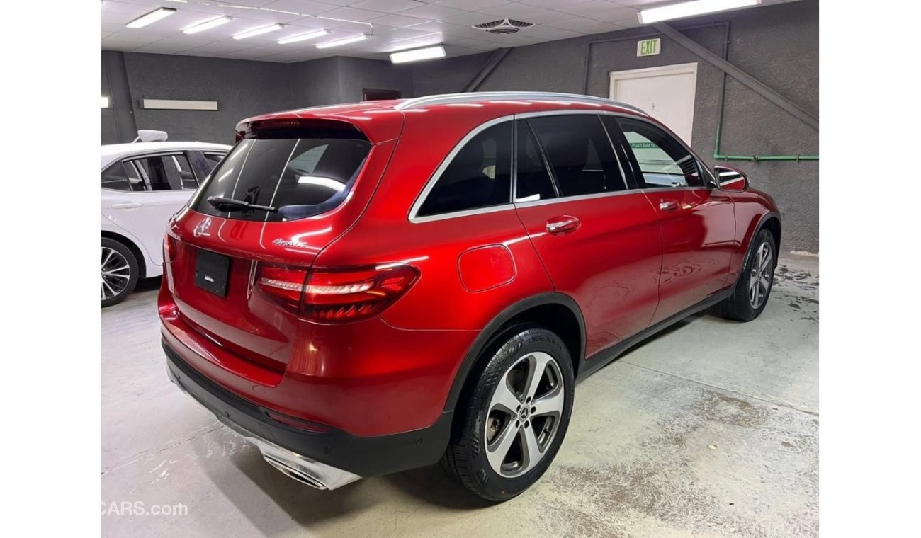 Mercedes-Benz GLC 300 4MATIC USA