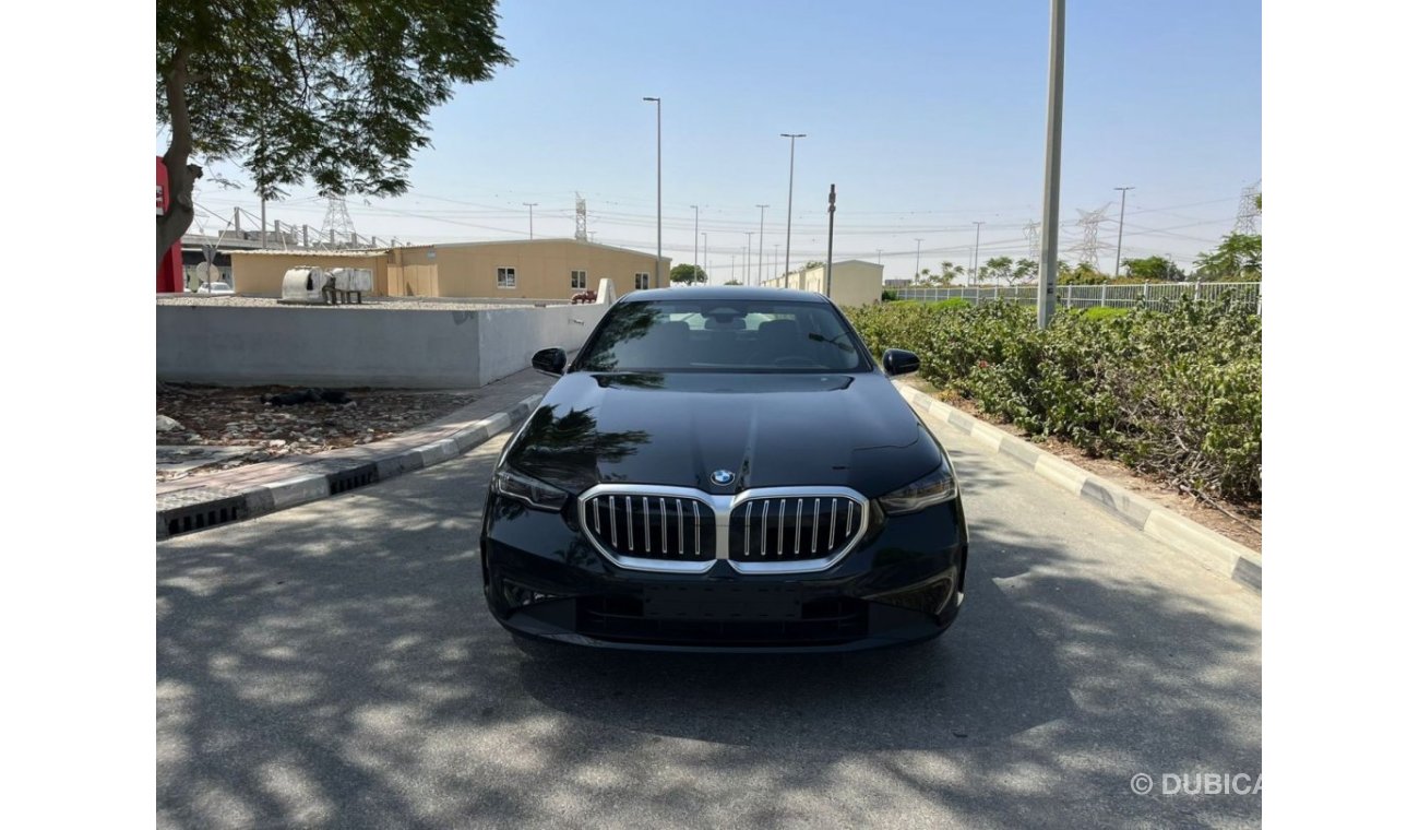 بي أم دبليو 530i BMW 520I 0KM GCC 2024