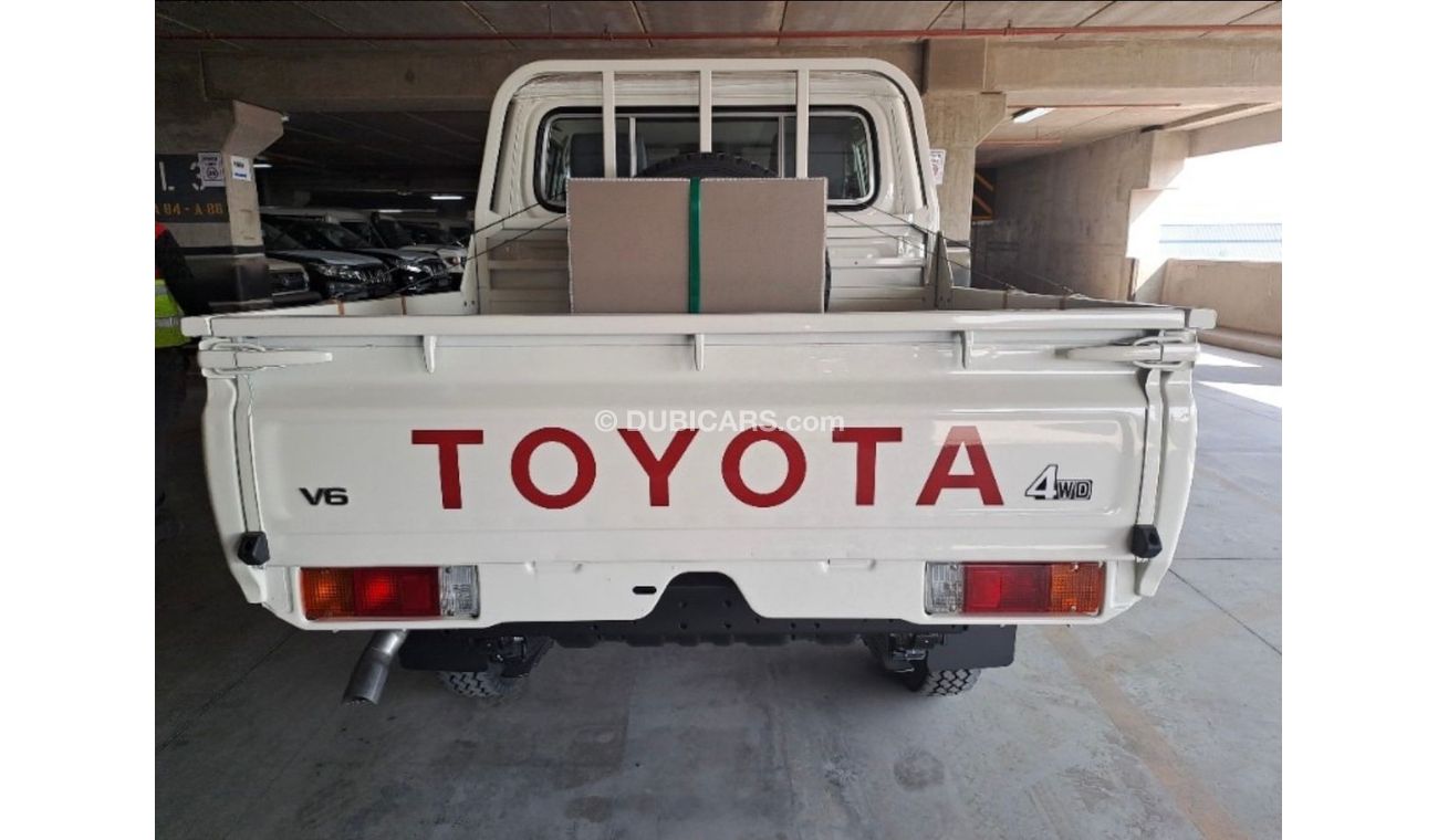 تويوتا لاند كروزر 70 TOYOTA LC79 4.0L PETROL V6 DOUBLE CAB 4X4 M/T