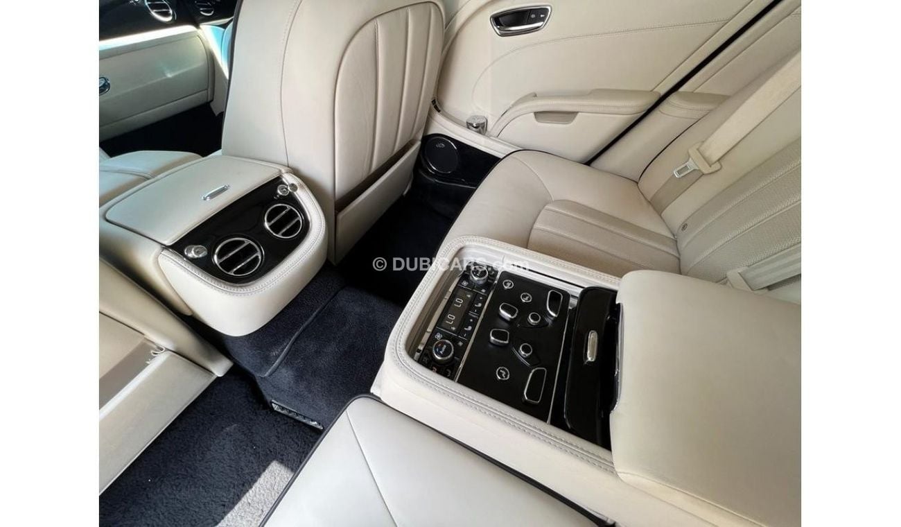 بنتلي مولسان BENTLEY MULSANNE 2012 V8 VIP LOW MILEAGE IN PERFECT CONDITION