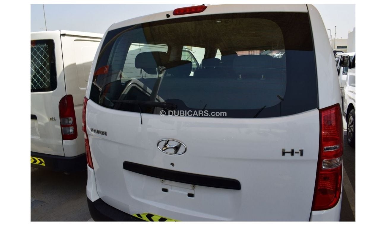 Hyundai H-1 Hyundai H1 12 seater van, model:2016. Excellent condition