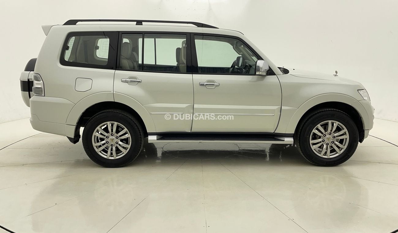 Mitsubishi Pajero GLS HIGHLINE 3.8 | Zero Down Payment | Home Test Drive