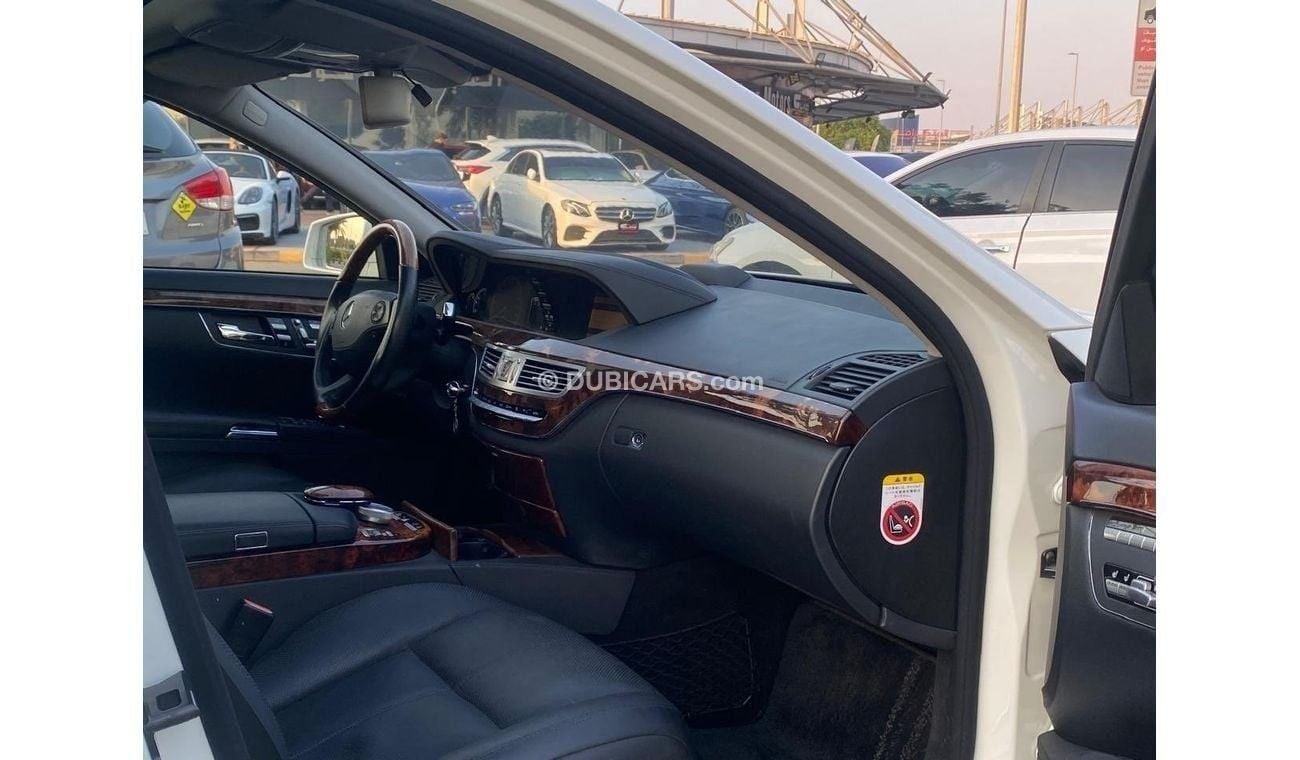 مرسيدس بنز S 550