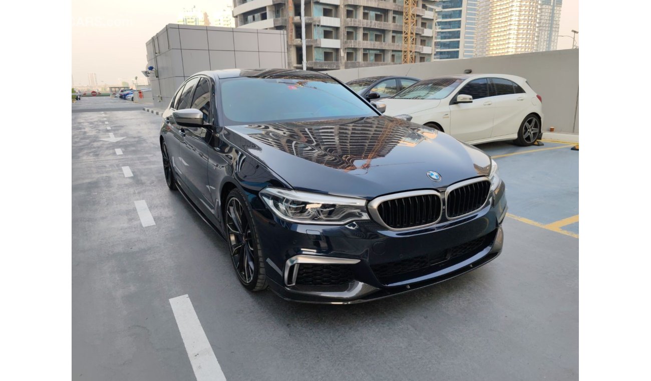 بي أم دبليو M550i