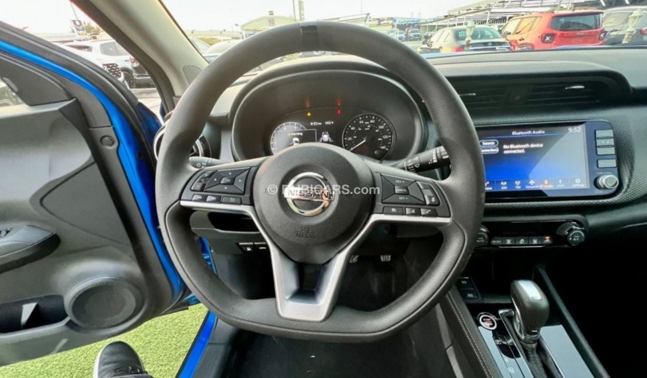 Nissan Kicks SV