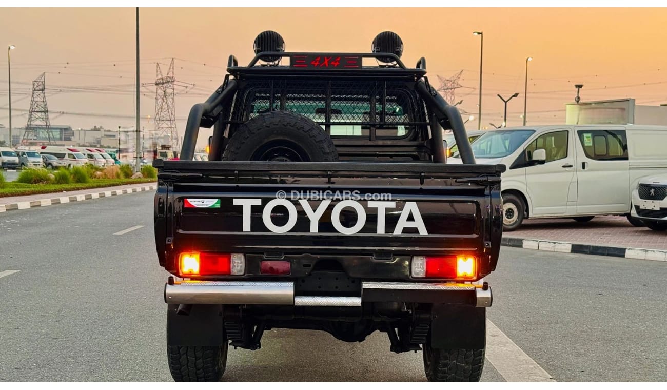 Toyota Land Cruiser Pick Up TUFF BULL BAR INSTALED | MANUAL TRANSMISSION | SINGLE CAB | 2015 | RHD | 4.5L DIESEL ENGINE |