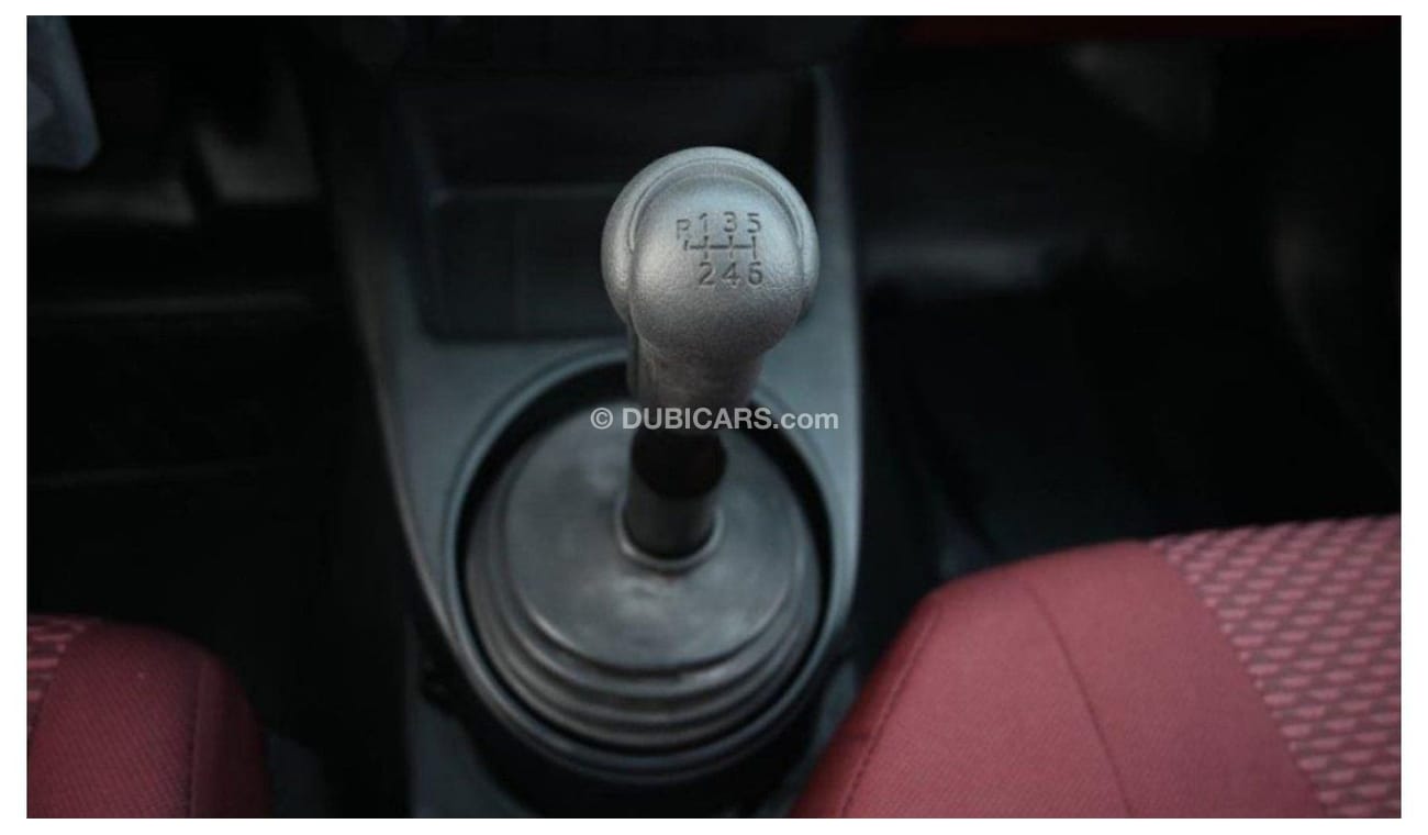 تويوتا هيلوكس Toyota Hilux Single Cab 2.4L Manual 2024