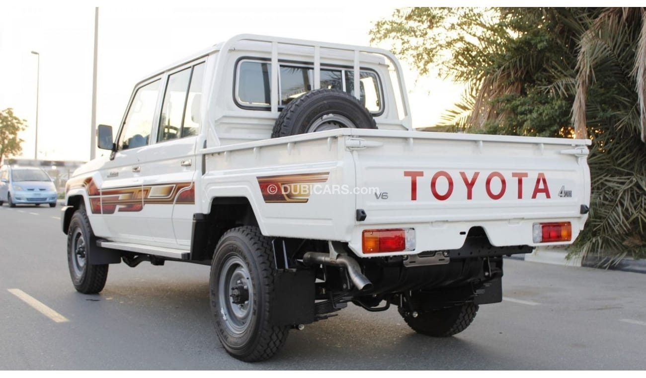 Toyota Land Cruiser Pick Up TOYOTA LAND CRUISER 70 4.0L MT 2023 DC