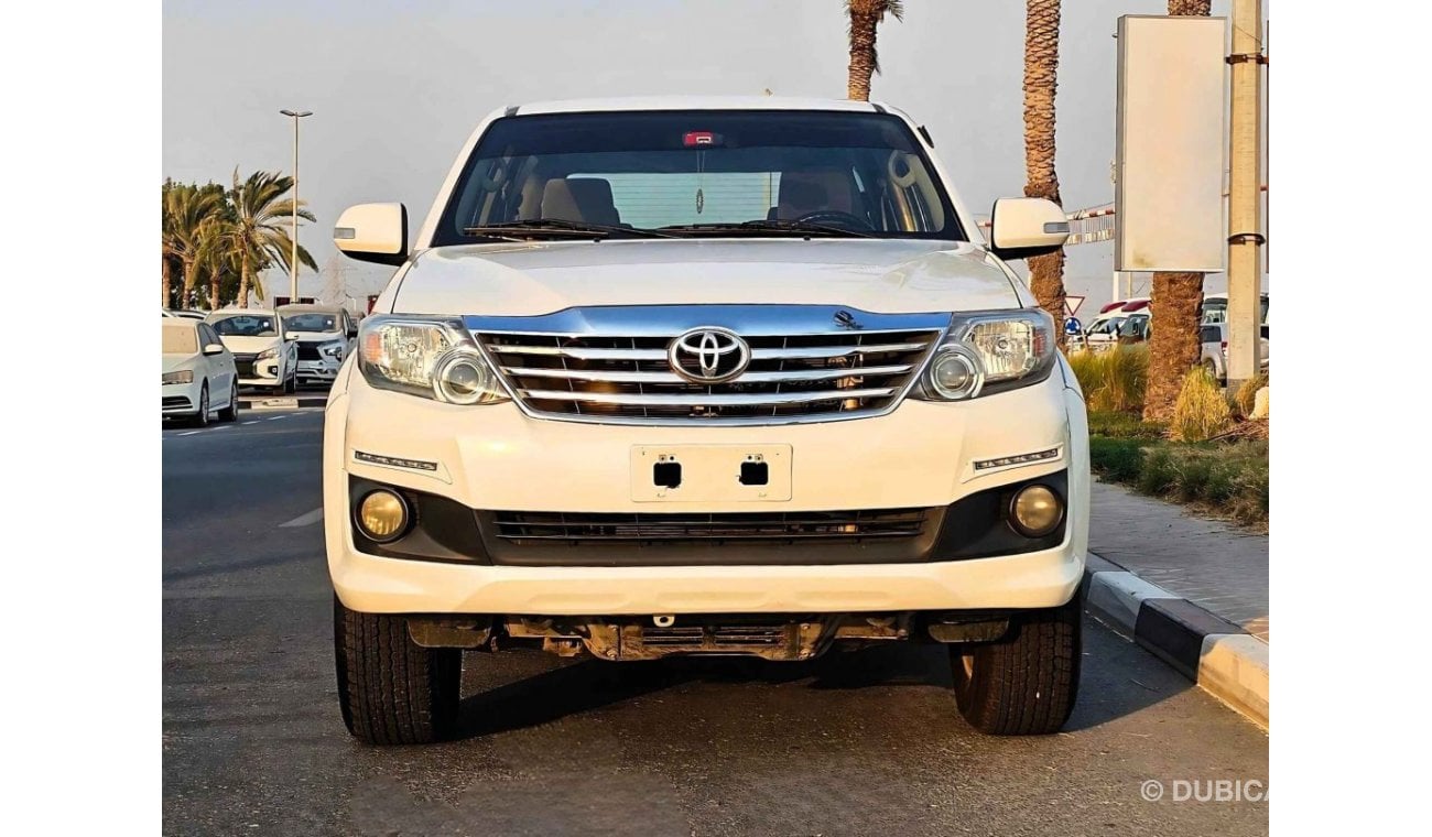 Toyota Fortuner V4 GCC/ 4WD/ LOW MILEAGE/ SINGLE OWNER/ NON ACCIDENT/ EXCELLENT CONDITION/ LOT# 65624