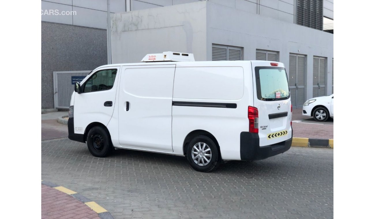 Nissan Urvan VAN Shiller