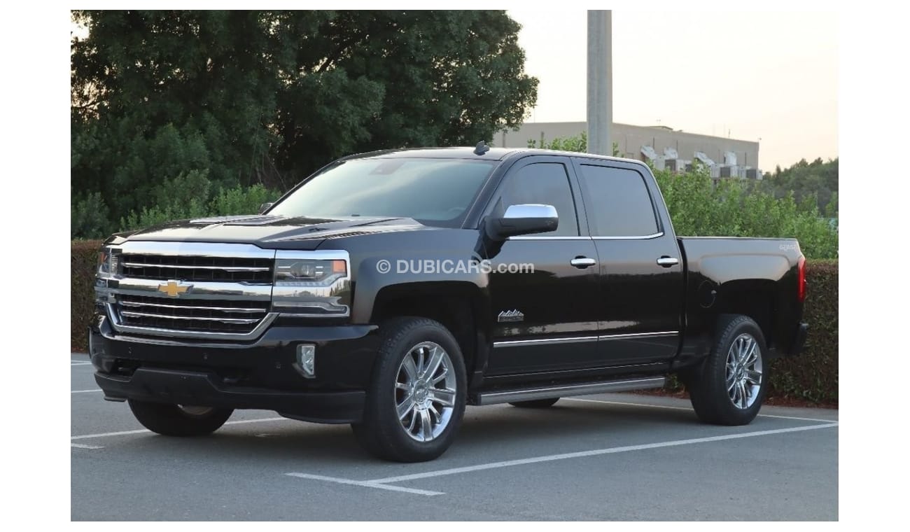 Used Chevrolet Silverado High Country 2018 for sale in Sharjah - 558970