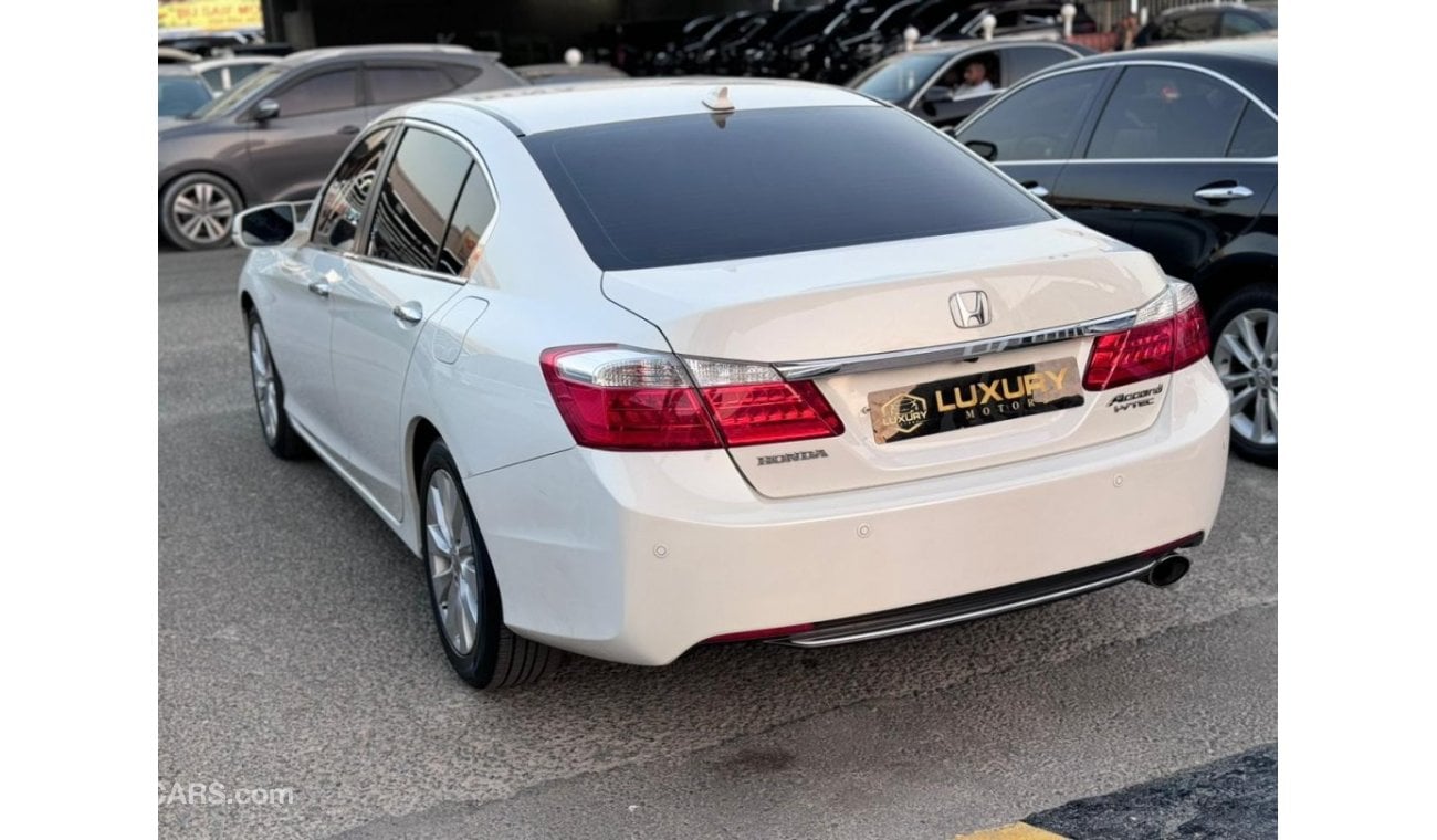 هوندا أكورد LX