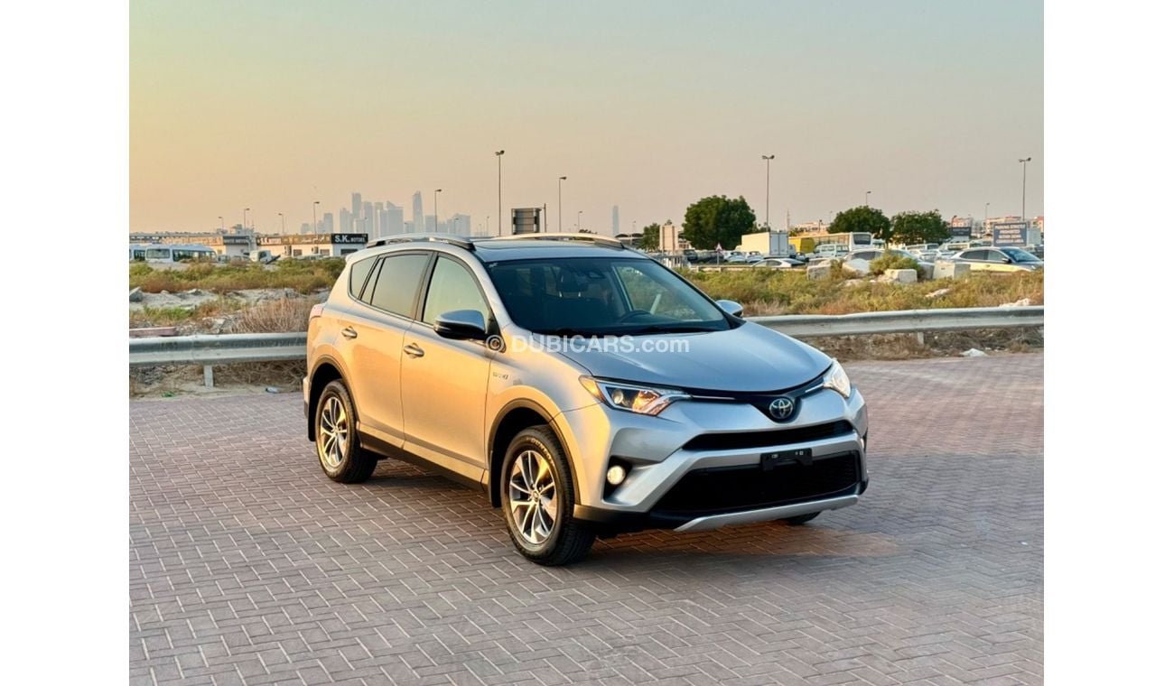 تويوتا راف ٤ Limited 2.5L 2018 Limited HYBRID SUNROOF PUSH START UAE PASS CANADA SPEC