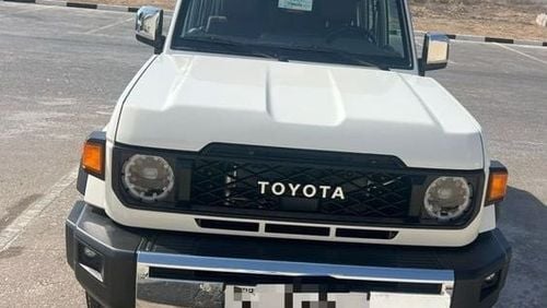 Toyota Land Cruiser Hard Top TOYOTA LC76 4.0L PETROL AT FULL OPTION 2025 MODEL