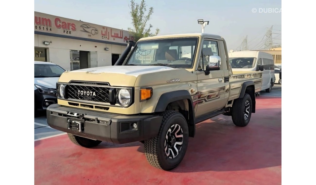 تويوتا لاند كروزر بيك آب 2024 TOYOTA LAND CRUISER SINGLE CABIN PICK UP 79SERIES 2.8L DIESEL A/T