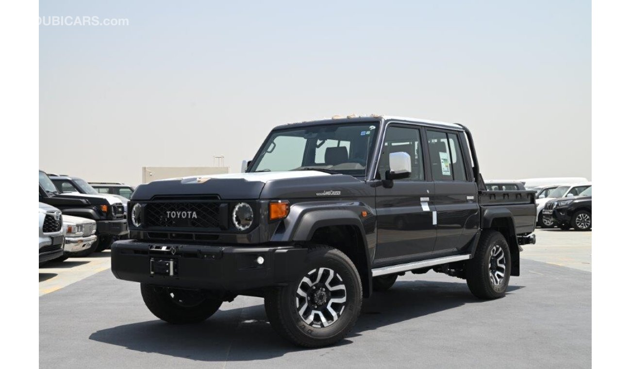 تويوتا لاند كروزر بيك آب 79 Double Cab SDLX 2.8L Diesel 4WD 2-Seater Automatic