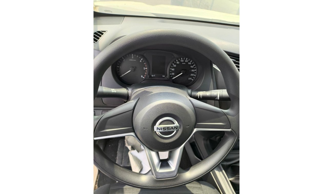 نيسان نافارا Nissan/Navara/NAV02 D23 2.5D XE 4X4 DC PLUS Mt