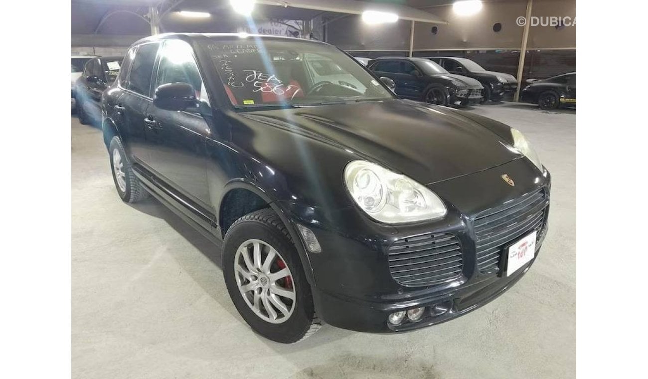 بورش كايان PORSCHE CAYENNE TURBO 4.5L 2004, WITH SUNROOF, BACK CAMERA AND MORE..