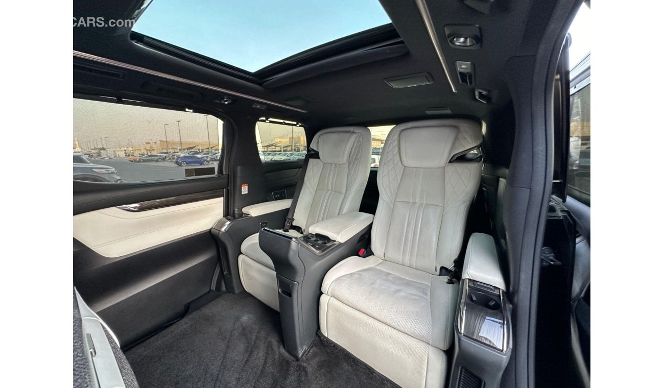 لكزس LM 300H LEXUS LM 300 2021 ORGINAL PAINT // ACCIDENT FREE // VIP SEATS // PERFECT CONDITION