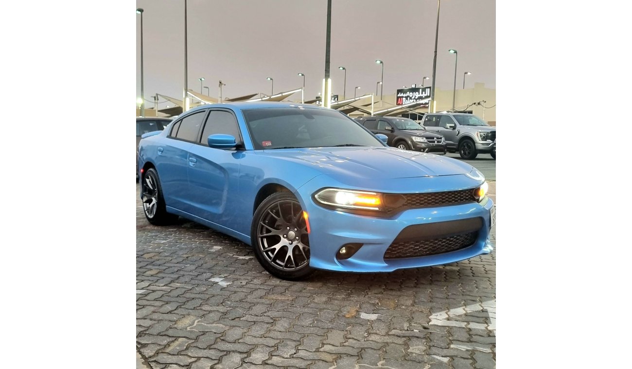 Dodge Charger DODGE CHARGER  2015 VERY CLEAN