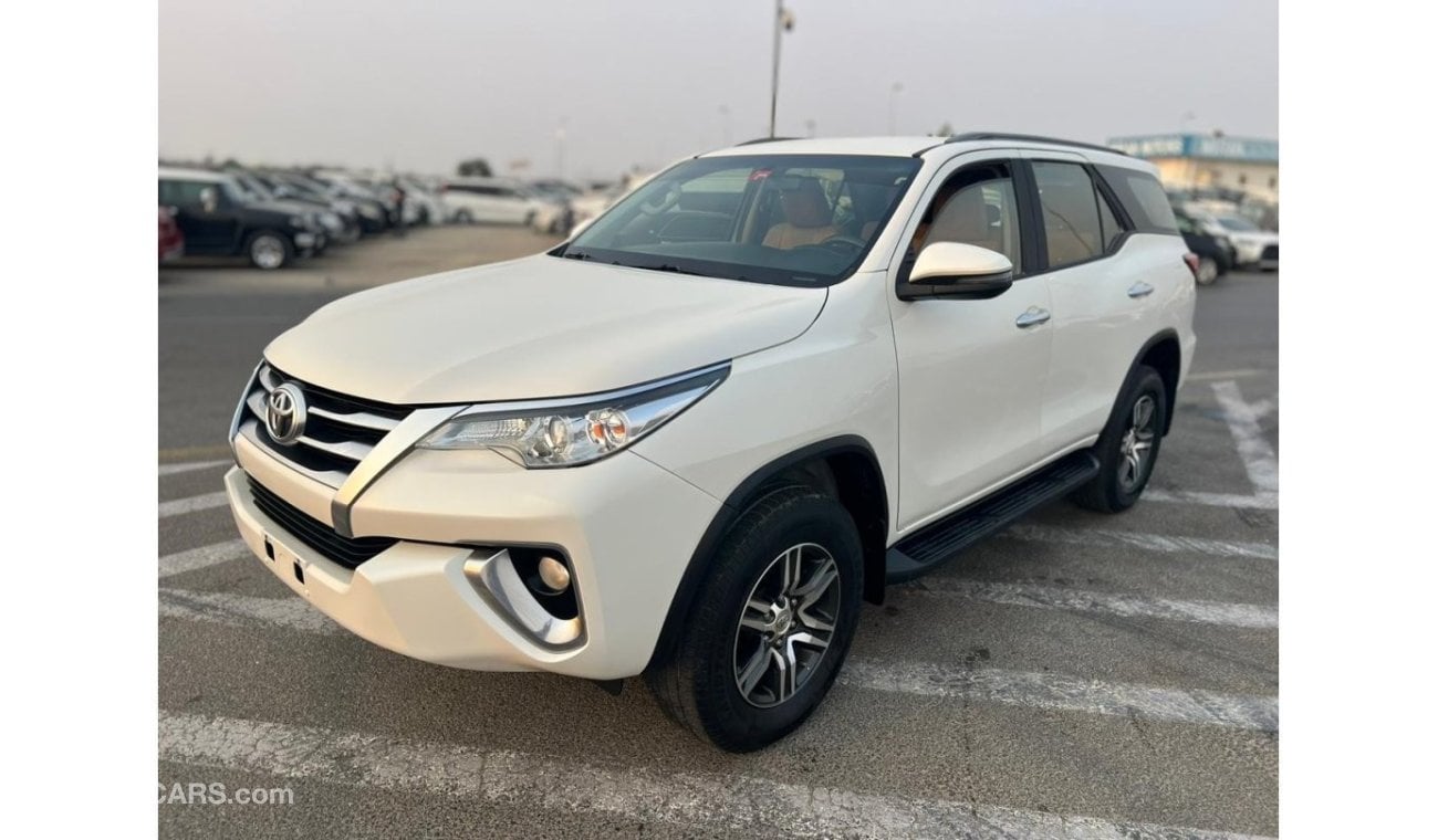 Toyota Fortuner 2020 TOYOTA FORTUNER 2.7L  // V4 // 4X4 // GCC // CLEAN TITLE // WITH EXCELLENT CONDITION