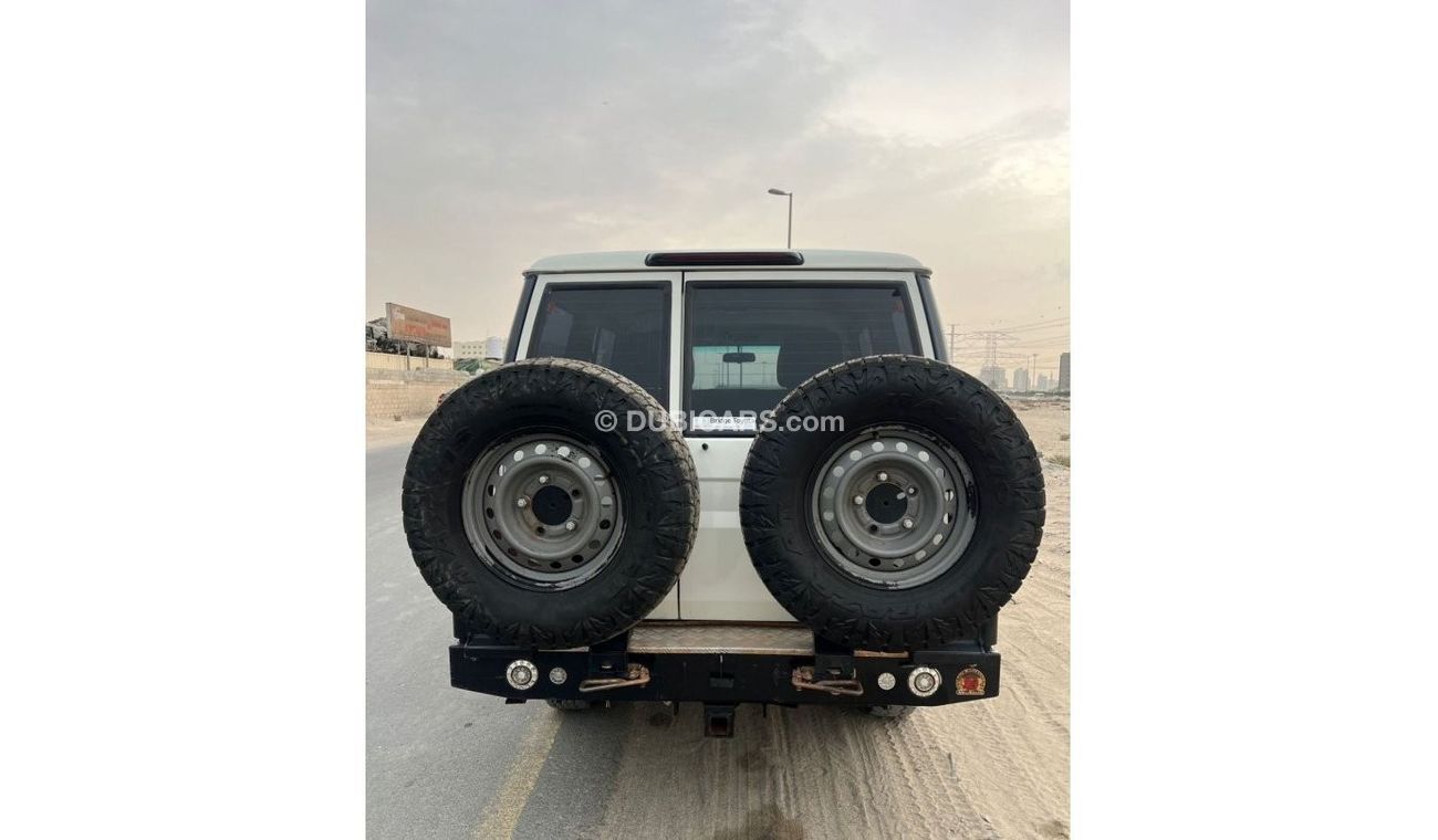 Toyota Land Cruiser Hard Top 5 DOORS