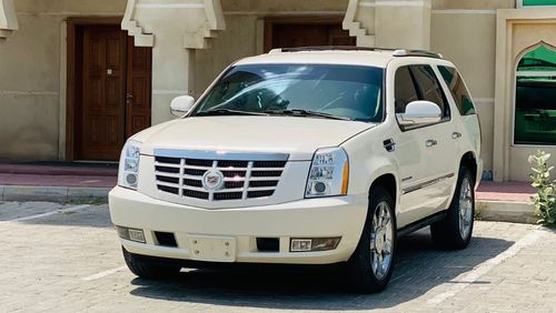 Cadillac Escalade Premium Good condition car GCC