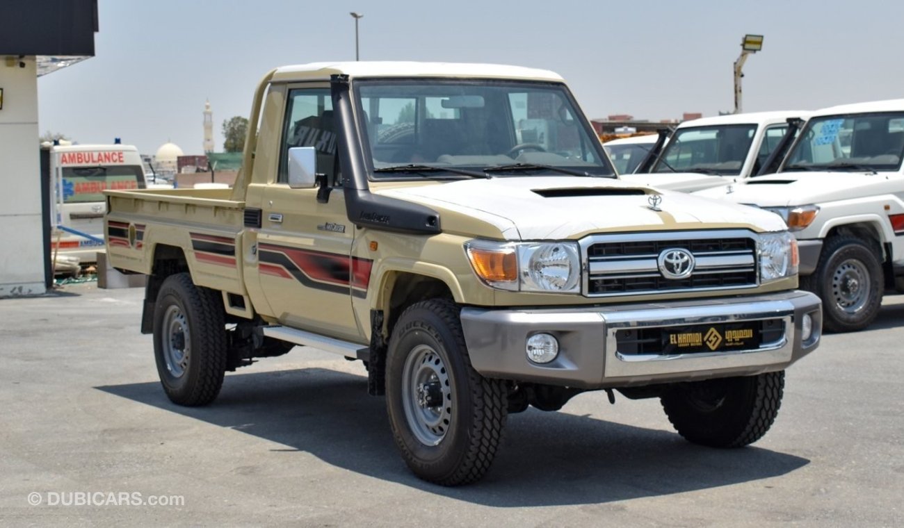 تويوتا لاند كروزر بيك آب 4.5L Diesel V8