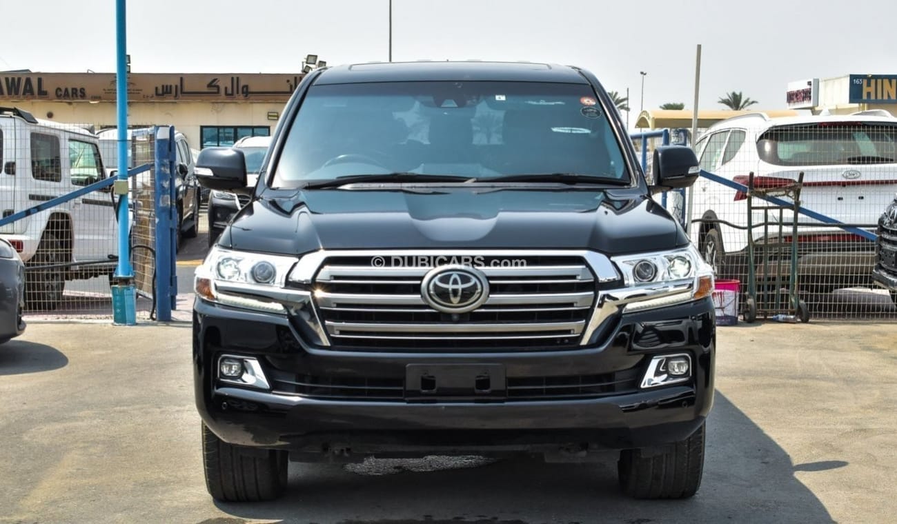 Toyota Land Cruiser V8