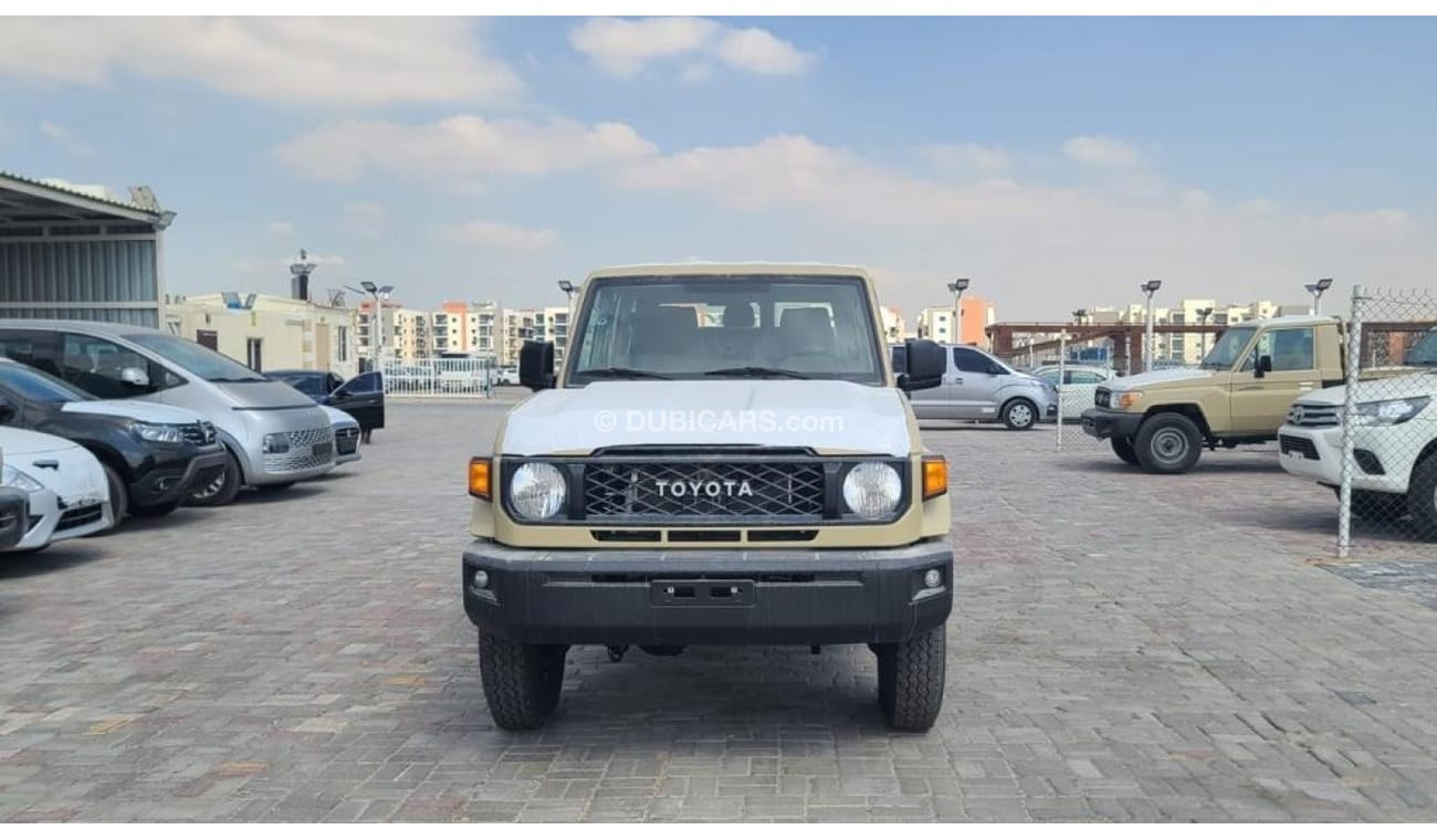 Toyota Land Cruiser Hard Top TOYOTA LC 76 HARDTOP 4.2L DIESEL V6 2024 COLOR WHITE  AND BEIGE