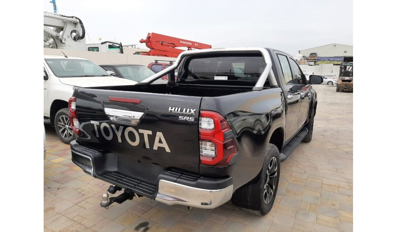 Toyota Hilux English