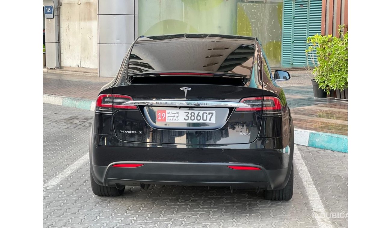 Tesla Model X Tesla x 2019