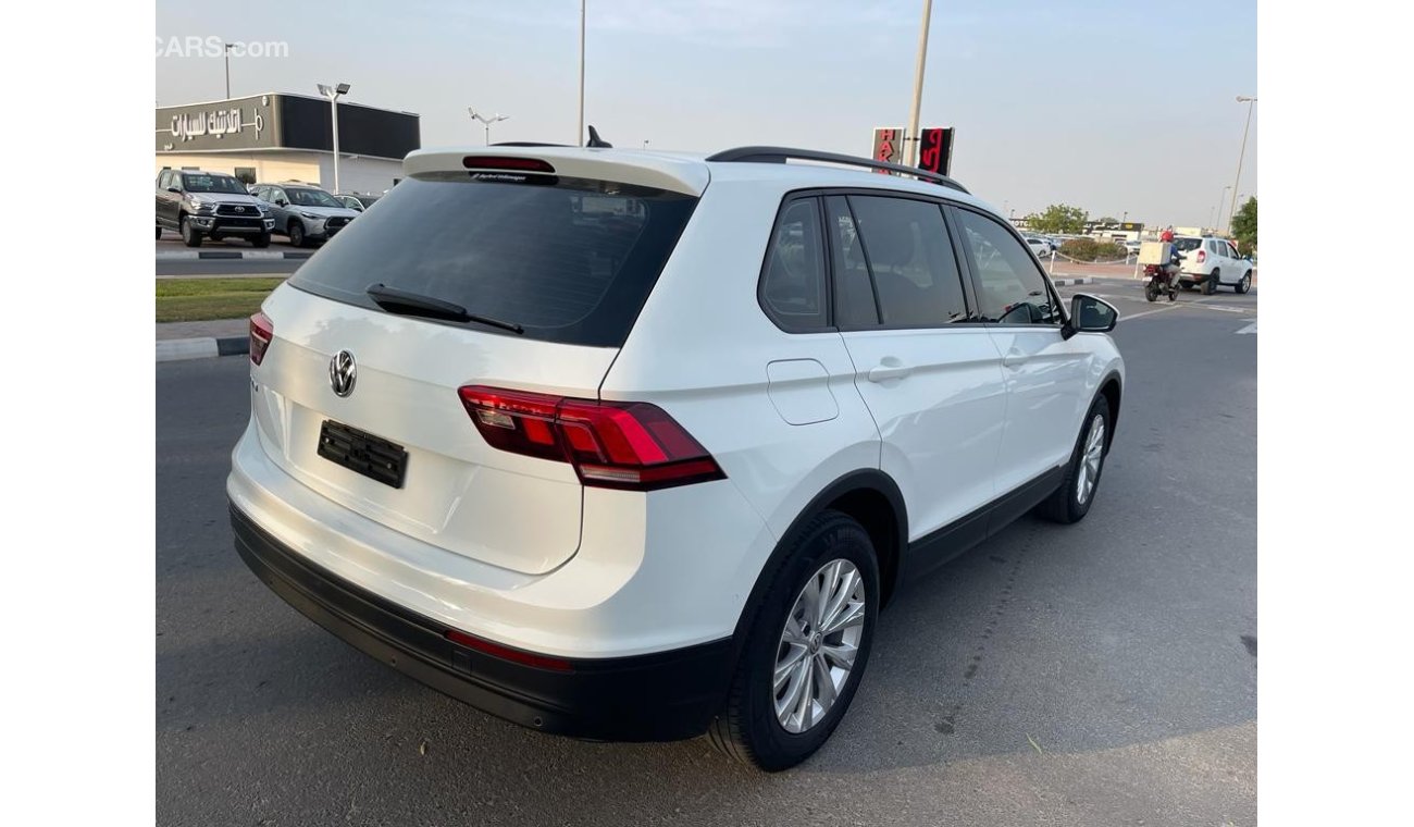 Volkswagen Tiguan English