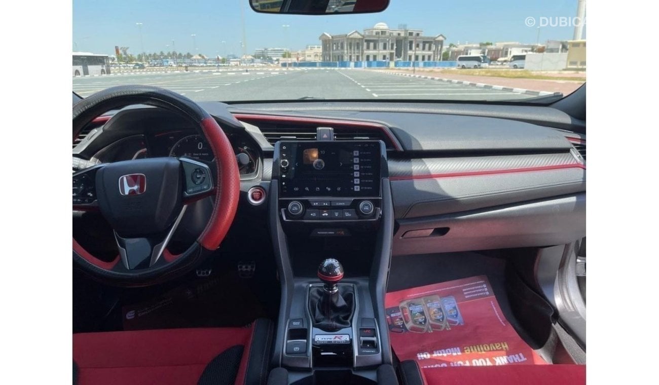 Honda Civic Type R for sale in Dubai FK8