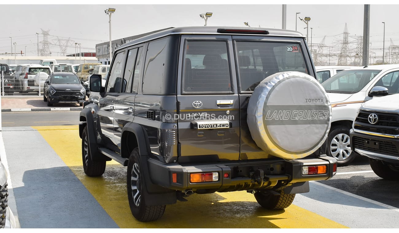 Toyota Land Cruiser Hard Top 4.0L V6 A/T