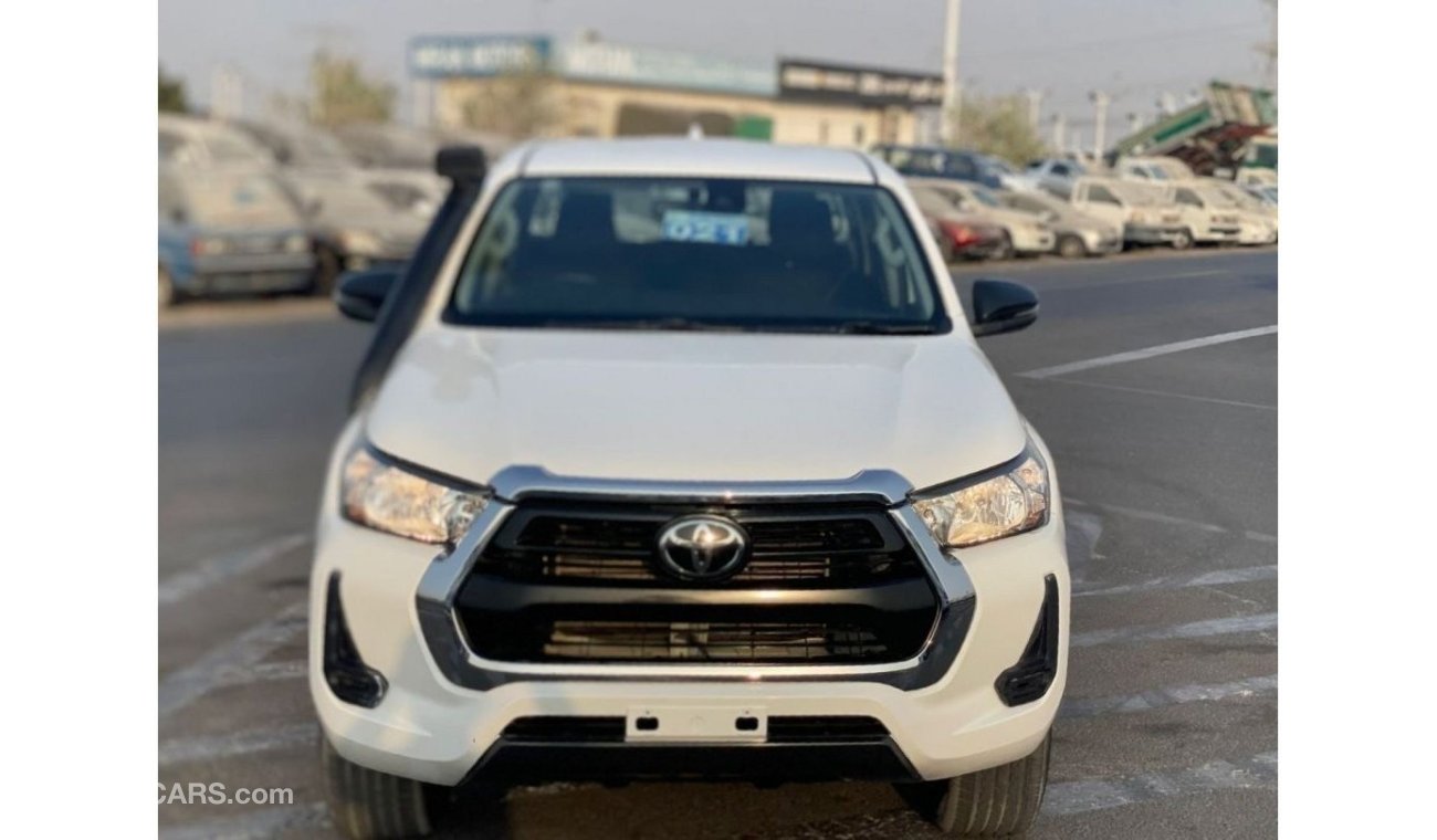 تويوتا هيلوكس 2021 Toyota Hilux Deisel - 2.8L V4 - Right Hand Drive UAE PASS