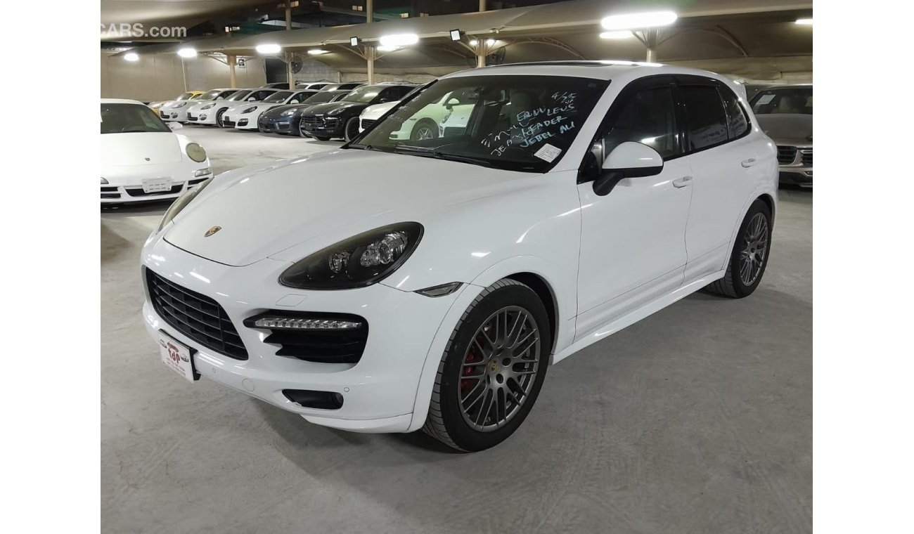 بورش كايان جي تي أس PORSCHE CAYENNE GTS 4.8L 2014, WITH PANORAMIC ROOF, PADDLE SHIFTER, GTS INTERIOR PACKAGE AND MORE..